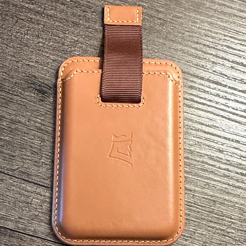 Kings Loot, Leather IPhone Mag Saf Card Holder, tan